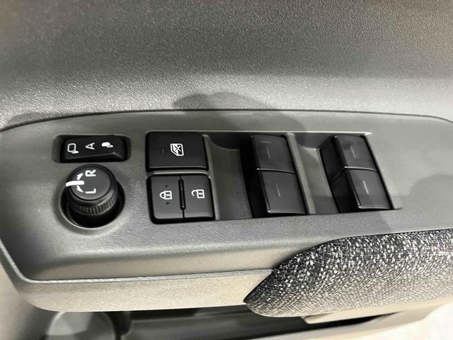 シエンタ ハイブリッドＺ　全周囲カメラ　ナビ　ＴＶ　クリアランスソナー　オートクルーズコントロール　レーンアシスト　衝突被害軽減システム　両側電動スライドドア　オートマチックハイビーム　オートライト　ＬＥＤヘッドランプ（10枚目）