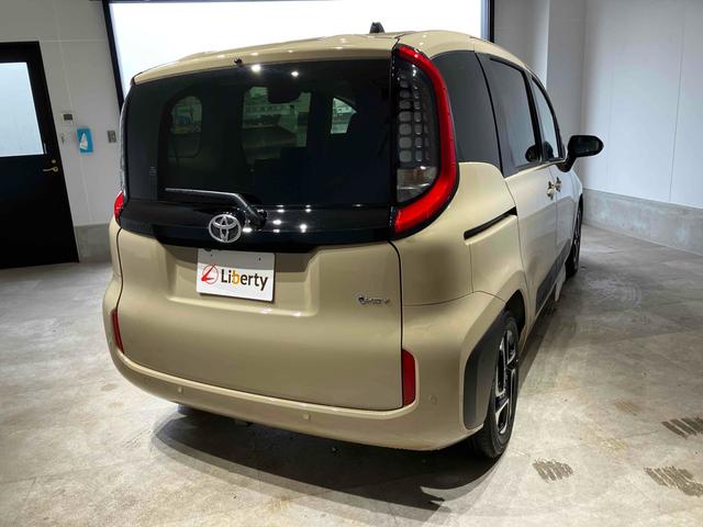 シエンタ ハイブリッドＺ　全周囲カメラ　ナビ　ＴＶ　クリアランスソナー　オートクルーズコントロール　レーンアシスト　衝突被害軽減システム　両側電動スライドドア　オートマチックハイビーム　オートライト　ＬＥＤヘッドランプ（16枚目）