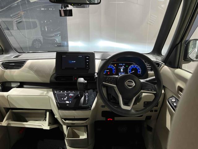 ルークス Ｘ　ＥＴＣ　全周囲カメラ　両側スライド・片側電動　ＴＶ　オートライト　スマートキー　アイドリングストップ　ＣＶＴ　ＥＳＣ　Ｂｌｕｅｔｏｏｔｈ　エアコン　パワーステアリング　パワーウィンドウ（5枚目）