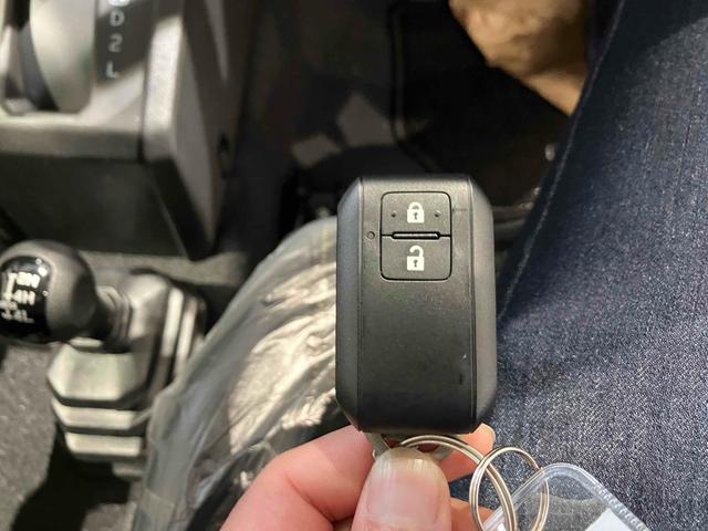 ジムニー ＸＣ　４ＷＤ　クリアランスソナー　オートクルーズコントロール　レーンアシスト　衝突被害軽減システム　オートライト　ヘッドライトウォッシャー　スマートキー　アイドリングストップ　電動格納ミラー　シートヒーター（28枚目）