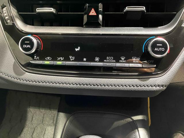 カローラスポーツ ハイブリッドＧ　スタイル　５０ミリオンエディション　クリアランスソナー　オートクルーズコントロール　レーンアシスト　衝突被害軽減システム　アルミホイール　オートマチックハイビーム　オートライト　ＬＥＤヘッドランプ　スマートキー　ＣＶＴ　盗難防止システム（9枚目）