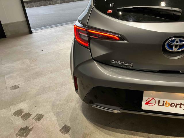 カローラスポーツ ハイブリッドＧ　スタイル　５０ミリオンエディション　クリアランスソナー　オートクルーズコントロール　レーンアシスト　衝突被害軽減システム　アルミホイール　オートマチックハイビーム　オートライト　ＬＥＤヘッドランプ　スマートキー　ＣＶＴ　盗難防止システム（55枚目）