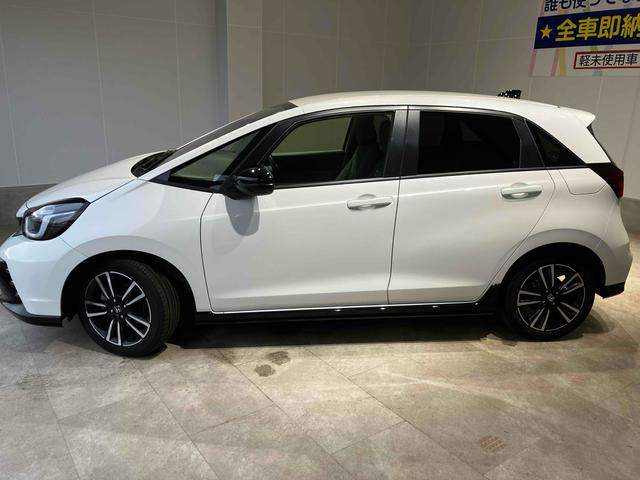 フィット ＲＳ　ＥＴＣ　バックカメラ　ナビ　ＴＶ　クリアランスソナー　オートクルーズコントロール　レーンアシスト　衝突被害軽減システム　アルミホイール　オートライト　ＬＥＤヘッドランプ　スマートキー　ＣＶＴ（17枚目）