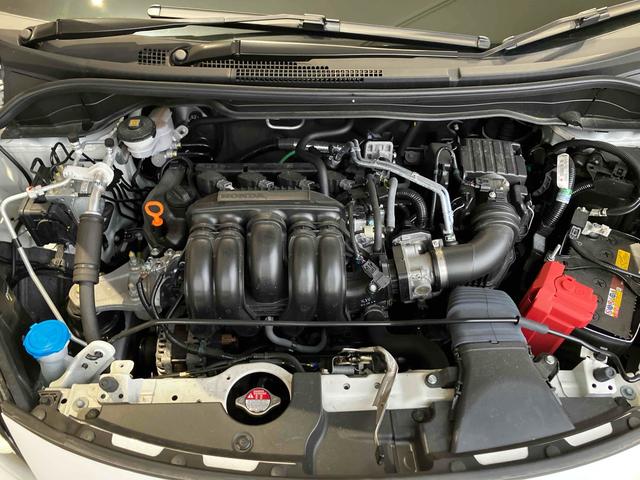 フィット ＲＳ　ＥＴＣ　バックカメラ　ナビ　ＴＶ　クリアランスソナー　オートクルーズコントロール　レーンアシスト　衝突被害軽減システム　アルミホイール　オートライト　ＬＥＤヘッドランプ　スマートキー　ＣＶＴ（22枚目）