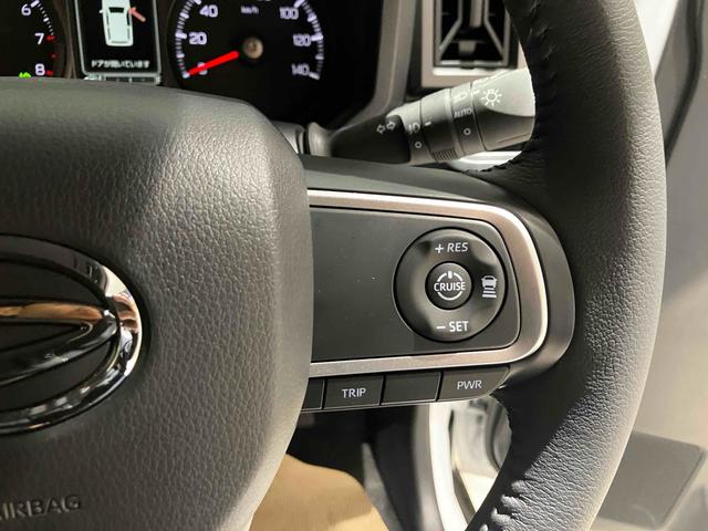 タフト Ｇ　クロムベンチャー　バックカメラ　クリアランスソナー　オートクルーズコントロール　衝突被害軽減システム　オートライト　スマートキー　アイドリングストップ　シートヒーター　サンルーフ　ＣＶＴ　ＥＳＣ　アルミホイール（12枚目）