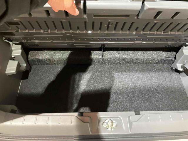 タフト Ｇ　クロムベンチャー　バックカメラ　クリアランスソナー　オートクルーズコントロール　衝突被害軽減システム　オートライト　スマートキー　アイドリングストップ　シートヒーター　サンルーフ　ＣＶＴ　ＥＳＣ　アルミホイール（39枚目）