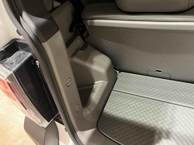 タフト Ｇ　クロムベンチャー　バックカメラ　クリアランスソナー　オートクルーズコントロール　衝突被害軽減システム　オートライト　スマートキー　アイドリングストップ　シートヒーター　サンルーフ　ＣＶＴ　ＥＳＣ　アルミホイール（41枚目）