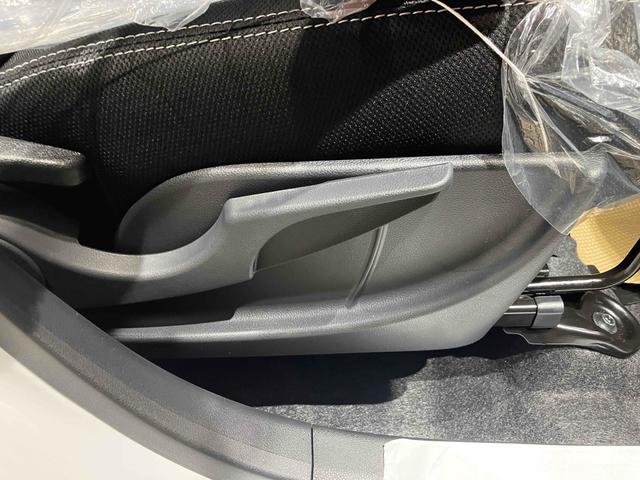 タフト Ｇ　クロムベンチャー　バックカメラ　クリアランスソナー　オートクルーズコントロール　衝突被害軽減システム　オートライト　スマートキー　アイドリングストップ　シートヒーター　サンルーフ　ＣＶＴ　ＥＳＣ　アルミホイール（46枚目）