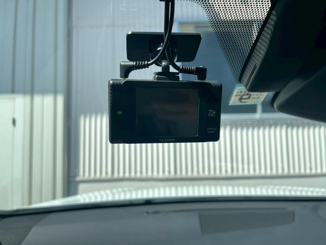 ＮＸ ＮＸ３５０ｈ　Ｆスポーツ　ホワイトレザーシート　ドライブレコーダー　全周囲カメラ　クリアランスソナー　オートクルーズコントロール　レーンアシスト　パークアシスト　衝突被害軽減システム　サンルーフ　ナビ　オートマチックハイビーム（6枚目）