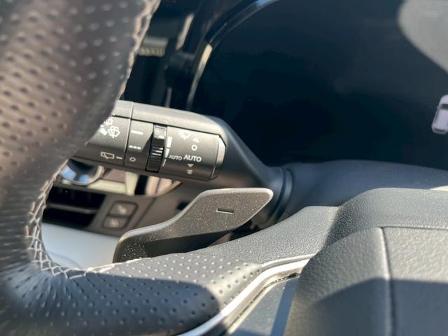 ＮＸ ＮＸ３５０ｈ　Ｆスポーツ　ホワイトレザーシート　ドライブレコーダー　全周囲カメラ　クリアランスソナー　オートクルーズコントロール　レーンアシスト　パークアシスト　衝突被害軽減システム　サンルーフ　ナビ　オートマチックハイビーム（16枚目）