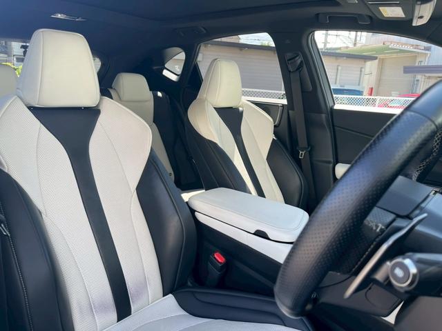 ＮＸ ＮＸ３５０ｈ　Ｆスポーツ　ホワイトレザーシート　ドライブレコーダー　全周囲カメラ　クリアランスソナー　オートクルーズコントロール　レーンアシスト　パークアシスト　衝突被害軽減システム　サンルーフ　ナビ　オートマチックハイビーム（39枚目）