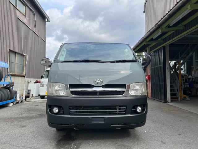 ハイエースバン ロングスーパーＧＬ　オリジナルカラー／ホワイトレタータイヤ／ディーゼル／ＥＴＣ車載器／キーレス／両側スライドドア（4枚目）