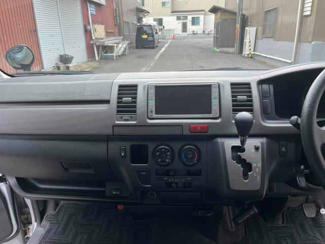 ハイエースバン ロングスーパーＧＬ　オリジナルカラー／ホワイトレタータイヤ／ディーゼル／ＥＴＣ車載器／キーレス／両側スライドドア（15枚目）