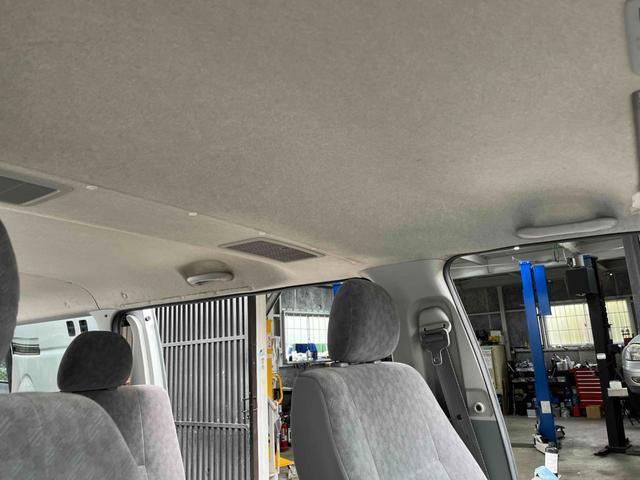 ハイエースバン ロングスーパーＧＬ　オリジナルカラー／ホワイトレタータイヤ／ディーゼル／ＥＴＣ車載器／キーレス／両側スライドドア（25枚目）