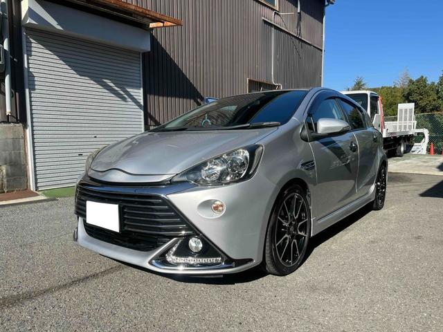 アクア Ｇ　Ｇ’ｓ　スマートキー／ＥＴＣ車載器／Ｂｌｕｅｔｏｏｔｈオーディオ／ステリングスイッチ／バックカメラ／１７インチアルミホイール／ハーフレザーシート／フロマットＧＳ’（3枚目）