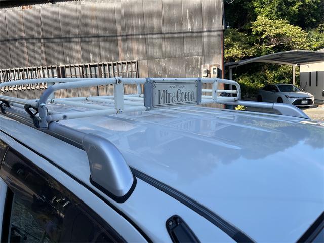ミラココア ココアプラスＸ　スマートキー　純正ルーフキャリア　純正ルーフレール　フォグライト　ウンカーミラー　オートエアコン　ベンチシート　リヤ５面スモークガラス　純正オーディオ　タイミングチェーン車　２ＷＤ　走行８万キロ台（9枚目）