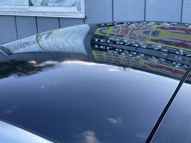 ルーフ部分も色落ちなく綺麗な状態です