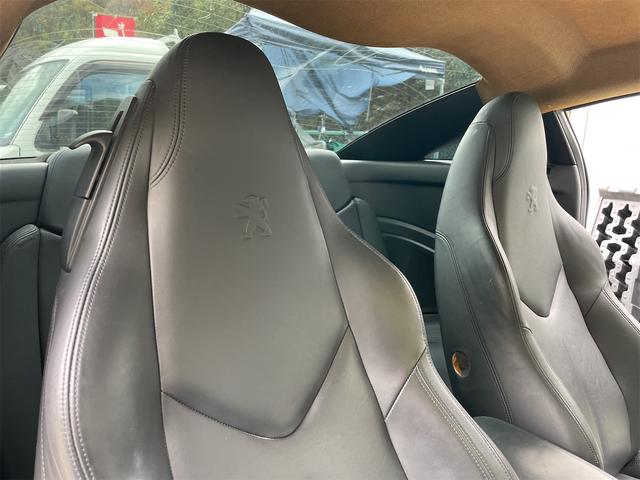 大きな破れやほつれもなく比較的綺麗な状態のシートでございます