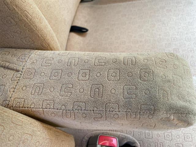 モコ Ｅ　禁煙車　ナビＴＶ　スマートキー　オートエアコン　フル装備　電格ミラー　ベンチシート　取説有　１３インチタイヤ　純正ホイールキャップ　タイミングチェーン車　２ＷＤ（24枚目）