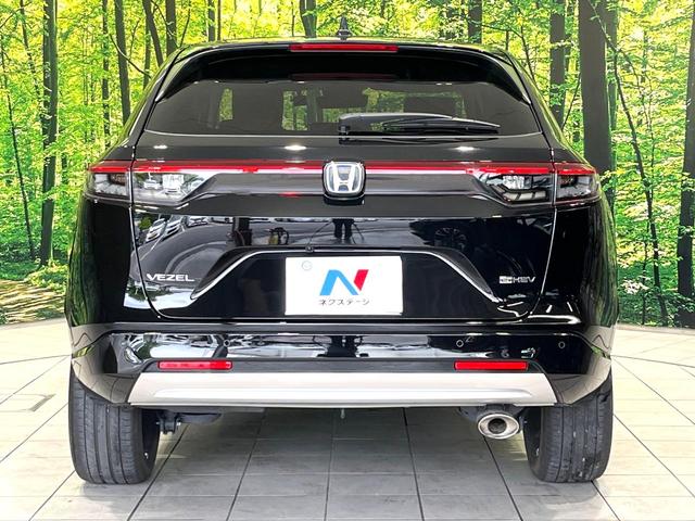 ヴェゼル ｅ：ＨＥＶ　Ｚ　純正９型ナビ　Ｂｌｕｅｔｏｏｔｈ　ホンダセンシング　アダプティブクルーズ　パワーバックドア　シートヒーター　ブラインドスポットモニター　ＬＥＤヘッドライト　ＥＴＣ　ドラレコ　バックカメラ　置くだけ充電（16枚目）