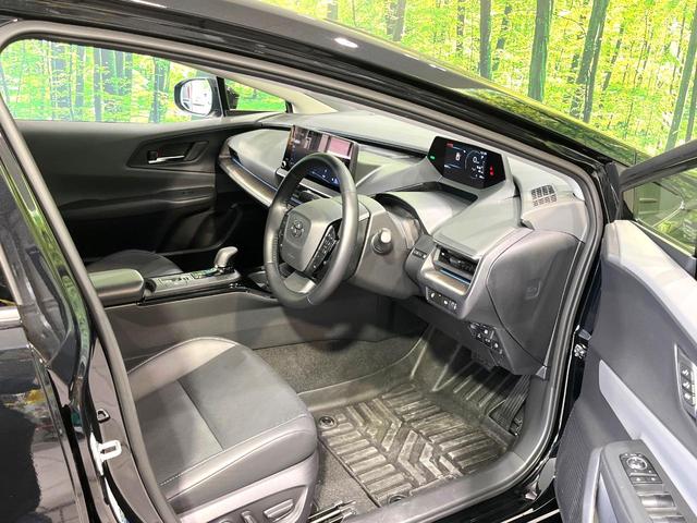 プリウス Ｚ　１２．３インチナビ　Ｂｌｕｅｔｏｏｔｈ　全周囲カメラ　トヨタセーフティセンス　レーダークルーズコントロール　シートベンチレーション　パワーバックドア　ブラインドスポットモニター　ＥＴＣ　禁煙車（46枚目）