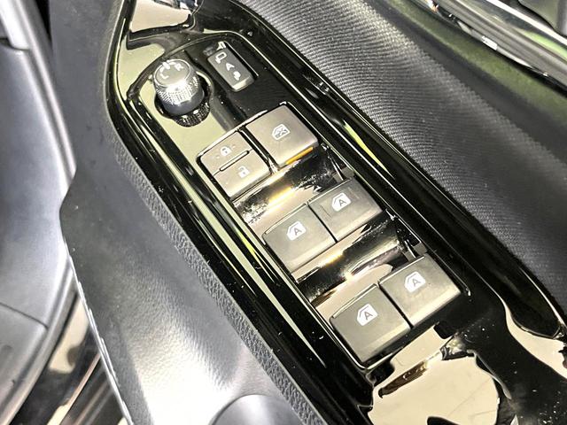 ヴォクシー ＺＳ　煌　純正ナビ　Ｂｌｕｅｔｏｏｔｈ　両側電動スライドドア　セーフティセンス　クルーズコントロール　リアオートエアコン　ＬＥＤヘッドライト　ＥＴＣ　ドラレコ　バックカメラ　左右独立オートエアコン　スマートキー（38枚目）