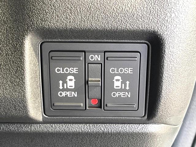 Ｎ－ＢＯＸカスタム ベースグレード　届出済未使用車　両側電動スライドドア　ホンダセンシング　アダプティブクルーズ　前席シートヒーター　コーナーセンサー　オートブレーキホールド　ＬＥＤヘッド　オートハイビーム　純正１４アルミ（3枚目）