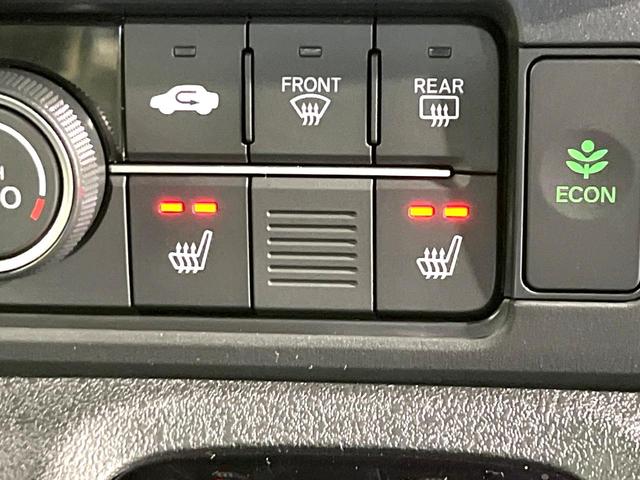 Ｎ－ＢＯＸカスタム ベースグレード　届出済未使用車　両側電動スライドドア　ホンダセンシング　アダプティブクルーズ　前席シートヒーター　コーナーセンサー　オートブレーキホールド　ＬＥＤヘッド　オートハイビーム　純正１４アルミ（4枚目）