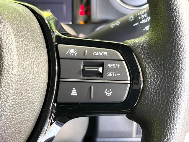 Ｎ－ＢＯＸカスタム ベースグレード　届出済未使用車　両側電動スライドドア　ホンダセンシング　アダプティブクルーズ　前席シートヒーター　コーナーセンサー　オートブレーキホールド　ＬＥＤヘッド　オートハイビーム　純正１４アルミ（6枚目）