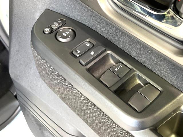 Ｎ－ＢＯＸカスタム ベースグレード　届出済未使用車　両側電動スライドドア　ホンダセンシング　アダプティブクルーズ　前席シートヒーター　コーナーセンサー　オートブレーキホールド　ＬＥＤヘッド　オートハイビーム　純正１４アルミ（30枚目）