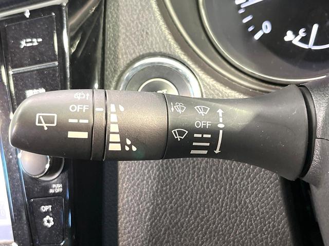 エクストレイル ２０Ｘ　純正８型ナビ　全周囲カメラ　プロパイロット　デジタルインナーミラー　４ＷＤ　カプロンシート　パワーバックドア　純正革巻ステアリング　禁煙　オートブレーキホールド　スマートキー　ステアリングスイッチ（35枚目）