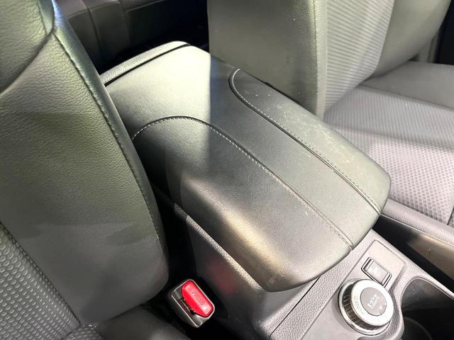 エクストレイル ２０Ｘ　純正８型ナビ　全周囲カメラ　プロパイロット　デジタルインナーミラー　４ＷＤ　カプロンシート　パワーバックドア　純正革巻ステアリング　禁煙　オートブレーキホールド　スマートキー　ステアリングスイッチ（38枚目）