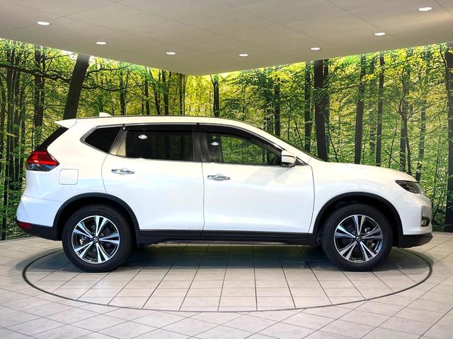 エクストレイル ２０Ｘ　純正８型ナビ　全周囲カメラ　プロパイロット　デジタルインナーミラー　４ＷＤ　カプロンシート　パワーバックドア　純正革巻ステアリング　禁煙　オートブレーキホールド　スマートキー　ステアリングスイッチ（53枚目）