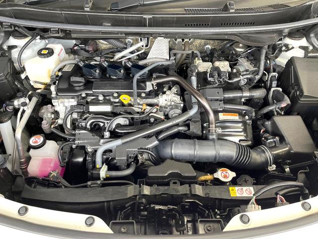 ヤリスクロス ハイブリッドＺ　純正８型ディスプレイオーディオ　全周囲カメラ　前席シートヒーター　パワーシート　ドラレコ　ハーフレザーシート　禁煙　ＬＥＤヘッドライト　革巻ステアリング　ＵＳＢソケット　オートブレーキホールド（18枚目）