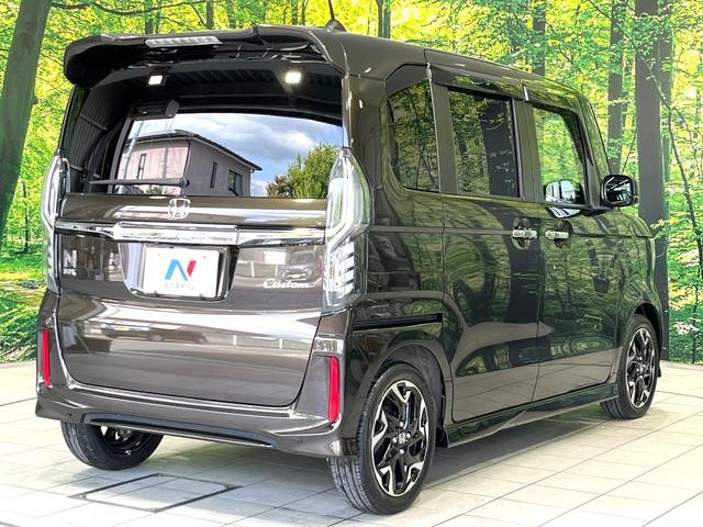Ｎ－ＢＯＸカスタム Ｇ・Ｌターボホンダセンシング　ＳＤナビ　バックカメラ　両側電動スライドドア　ホンダセンシング　アダプティブクルーズコントロール　ＵＳＢソケット　禁煙　Ｂｌｕｅｔｏｏｔｈ　ハーフレザーシート　純正革巻ステアリング　シーケンシャル（17枚目）