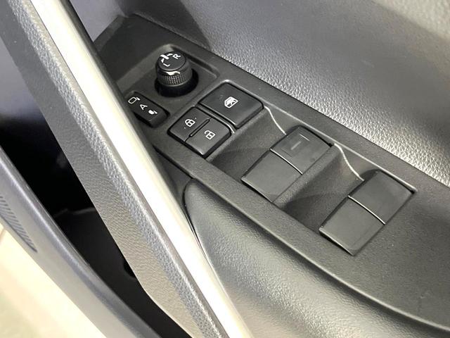 カローラクロス ハイブリッド　Ｚ　純正９型ナビ　全周囲カメラ　前席シートヒーター　パワーバックドア　レーダークルーズコントロール　パワーシート　ＬＥＤヘッドライト　禁煙　ブラインドスポットモニター　ドラレコ　ＥＴＣ　ＵＳＢ（44枚目）
