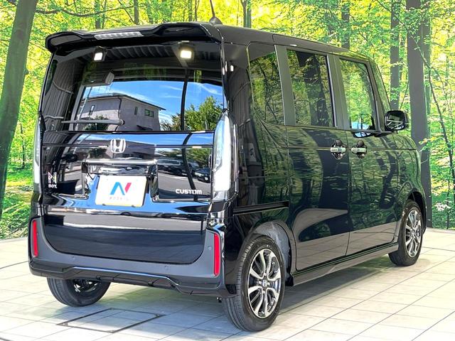 Ｎ－ＢＯＸカスタム ベースグレード　届出済未使用車　フルエアロ　両側電動ドア　衝突被害軽減システム　レーダークルーズ　コーナーセンサー　スマートキー　ＬＥＤヘッド　オートハイビーム　車線逸脱警報　オートライト　オートエアコン（17枚目）