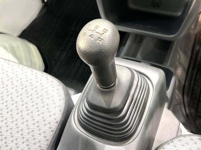 キャリイトラック KCエアコン・パワステ農繁仕様 4WD セーフティサポート エアコン パワステ デフロック プロテクター付3方開荷台 リアゲートチェーン バックブザー スピーカー一体型AM/FMラジオ 手動ウインドウ(5枚目)