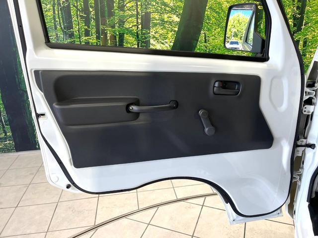 キャリイトラック KCエアコン・パワステ農繁仕様 4WD セーフティサポート エアコン パワステ デフロック プロテクター付3方開荷台 リアゲートチェーン バックブザー スピーカー一体型AM/FMラジオ 手動ウインドウ(29枚目)