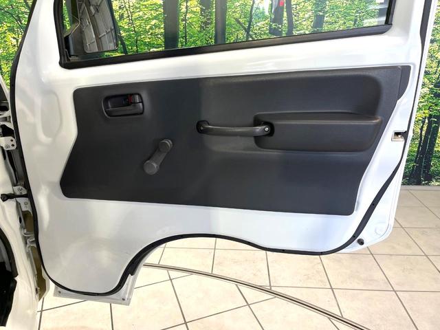 キャリイトラック KCエアコン・パワステ農繁仕様 4WD セーフティサポート エアコン パワステ デフロック プロテクター付3方開荷台 リアゲートチェーン バックブザー スピーカー一体型AM/FMラジオ 手動ウインドウ(30枚目)