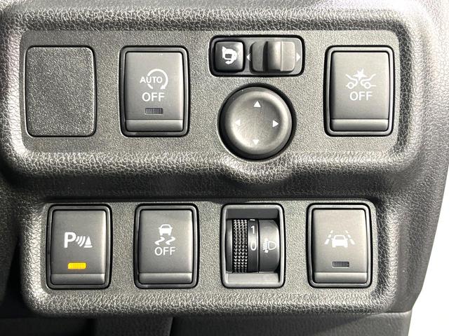 ノート Ｘ　Ｖセレクション　純正ナビ　バックカメラ　エマージェンシーブレーキ　クリアランスソナー　ドラレコ　ステアリングスイッチ　禁煙　スマートキー　Ｂｌｕｅｔｏｏｔｈ　アイドリングストップ　オートライト　電動格納ミラー（6枚目）