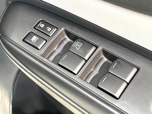 ノート Ｘ　Ｖセレクション　純正ナビ　バックカメラ　エマージェンシーブレーキ　クリアランスソナー　ドラレコ　ステアリングスイッチ　禁煙　スマートキー　Ｂｌｕｅｔｏｏｔｈ　アイドリングストップ　オートライト　電動格納ミラー（30枚目）