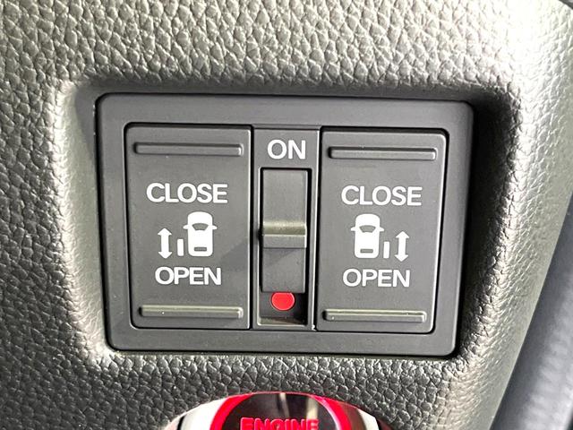 N-BOXカスタム Lターボ 純正8型ナビ バックカメラ 両側電動スライドドア 前席シートヒーター ドラレコ ハーフレザーシート 禁煙 革巻ステアリング クリアランスソナー ロールサンシェード ドラレコ2ch パドルシフト(5枚目)