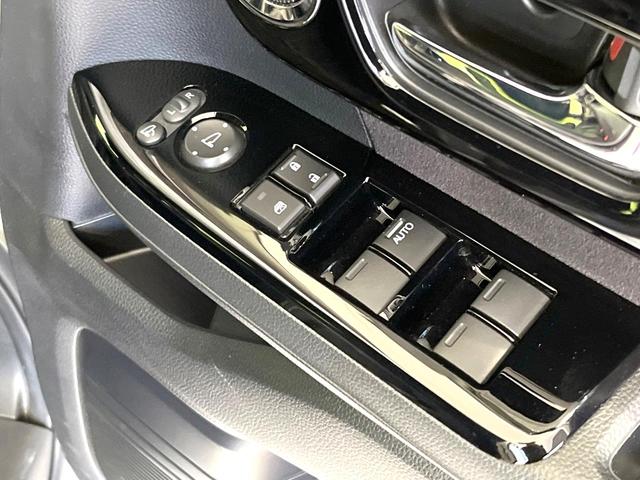 N-BOXカスタム Lターボ 純正8型ナビ バックカメラ 両側電動スライドドア 前席シートヒーター ドラレコ ハーフレザーシート 禁煙 革巻ステアリング クリアランスソナー ロールサンシェード ドラレコ2ch パドルシフト(40枚目)