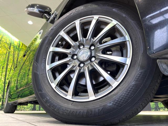 プリウス S 純正ナビ バックカメラ ドラレコ ETC 禁煙車 スマートキー HIDヘッド ETC オートライト オートエアコン ステアリングスイッチ CD DVD再生 フルセグ ドアバイザー(13枚目)