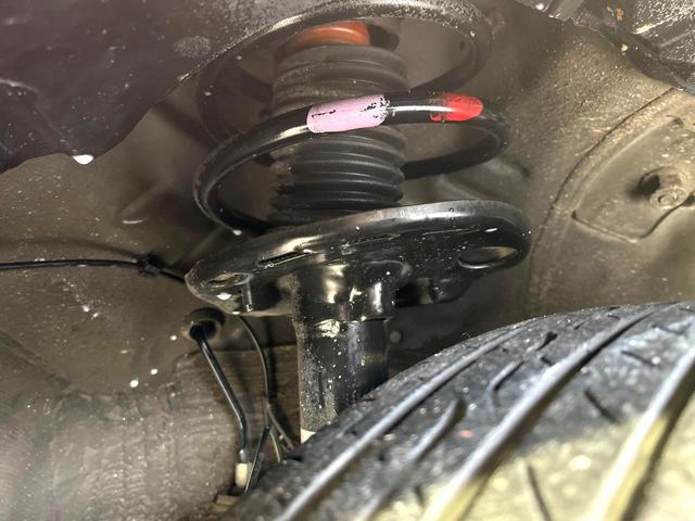 プリウス S 純正ナビ バックカメラ ドラレコ ETC 禁煙車 スマートキー HIDヘッド ETC オートライト オートエアコン ステアリングスイッチ CD DVD再生 フルセグ ドアバイザー(20枚目)