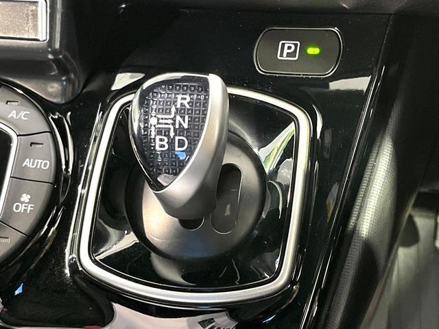 ノア ハイブリッドSi 純正10型ナビ バックカメラ 両側電動スライドドア 前席シートヒーター セーフティセンス クルーズコントロール 禁煙 LEDヘッドライト デュアルオートエアコン USBソケット ETC(22枚目)