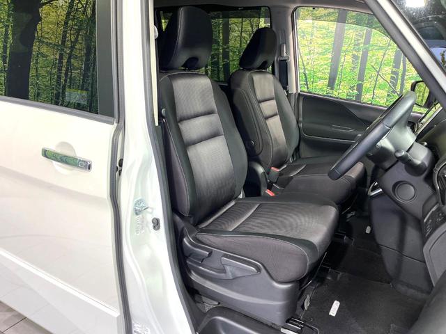 セレナ ハイウェイスター　プロパイロットエディション　フリップダウンモニター　純正ナビ　バックカメラ　Ｂｌｕｅｔｏｏｔｈ　両側電動スライドドア　プロパイロット　ドラレコ２ｃｈ　ステアリングスイッチ　ロールサンシェード　アイドリングストップ（9枚目）