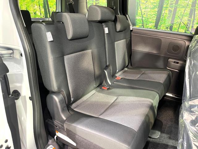 シエンタ ハイブリッドX 登録済未使用車 電動スライドドア 衝突被害軽減システム レーダークルーズ コーナーセンサー スマートキー プッシュスタート LEDヘッド オートハイビーム オートライト オートエアコン(15枚目)