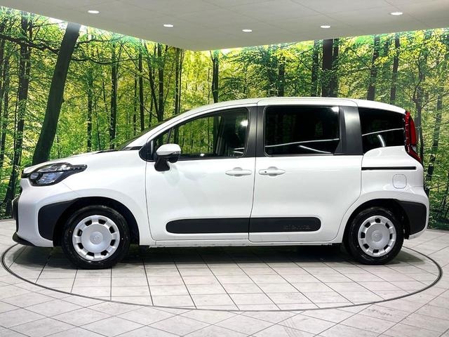 シエンタ ハイブリッドX 登録済未使用車 電動スライドドア 衝突被害軽減システム レーダークルーズ コーナーセンサー スマートキー プッシュスタート LEDヘッド オートハイビーム オートライト オートエアコン(43枚目)